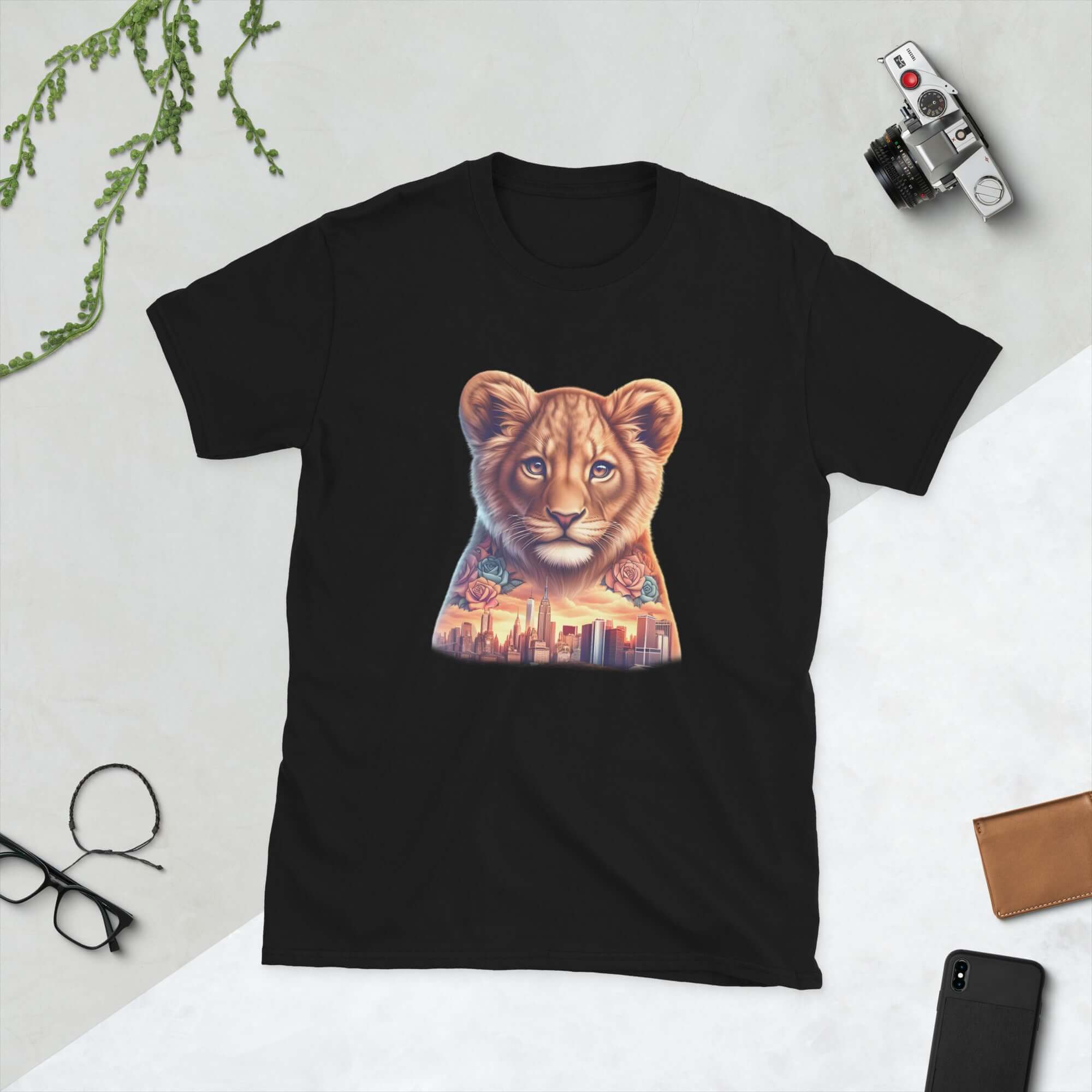 New York Lion - Animal Art Apparel Short-Sleeve Unisex T-Shirt
