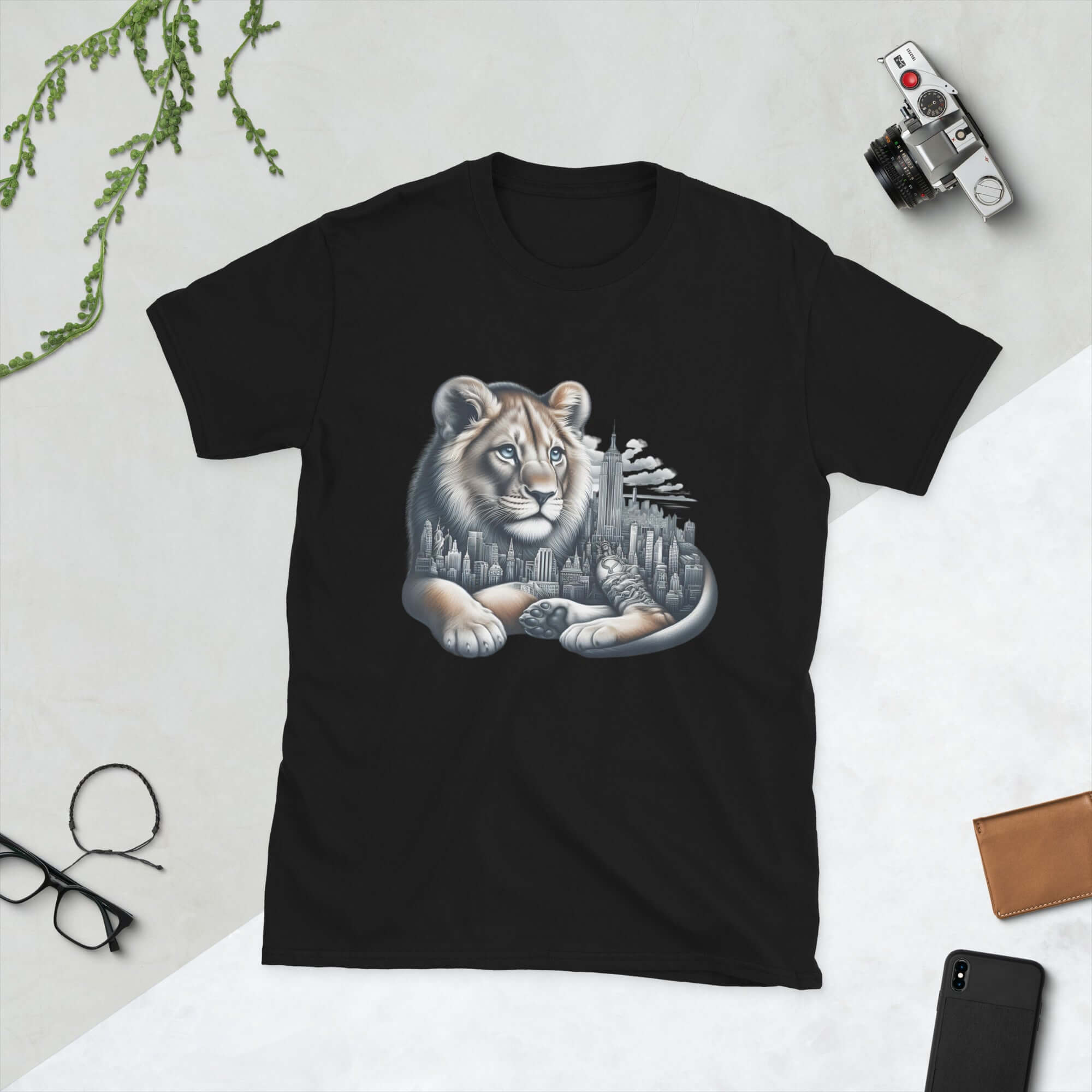 New York Lion - Animal Art Apparel Short-Sleeve Unisex T-Shirt